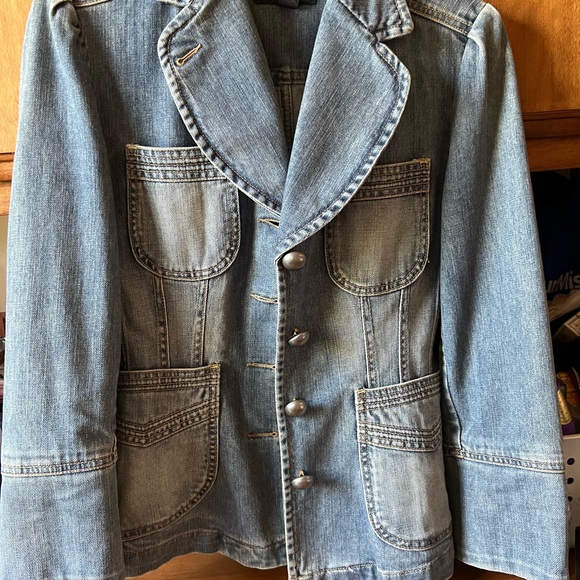 Banana republic Jean jacket - Picture 2 of 6